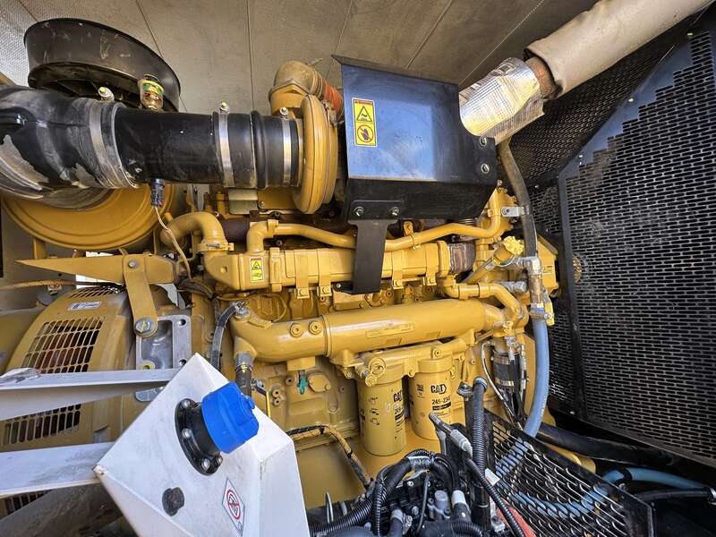 Used Caterpillar XQ570 Rental Grade Diesel Generator, 2011 Hrs, EPA Tier 4F