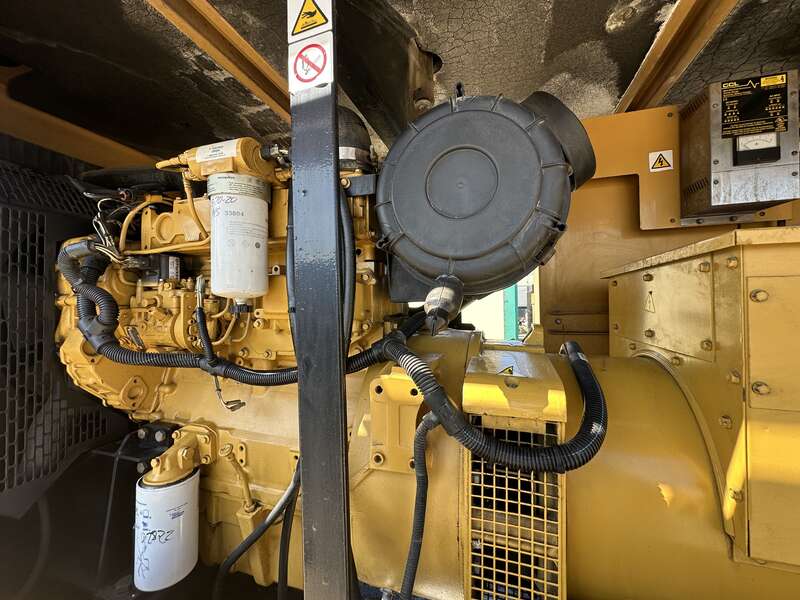 Used Caterpillar D60P4S Diesel Generator, 957 Hrs, Single Phase