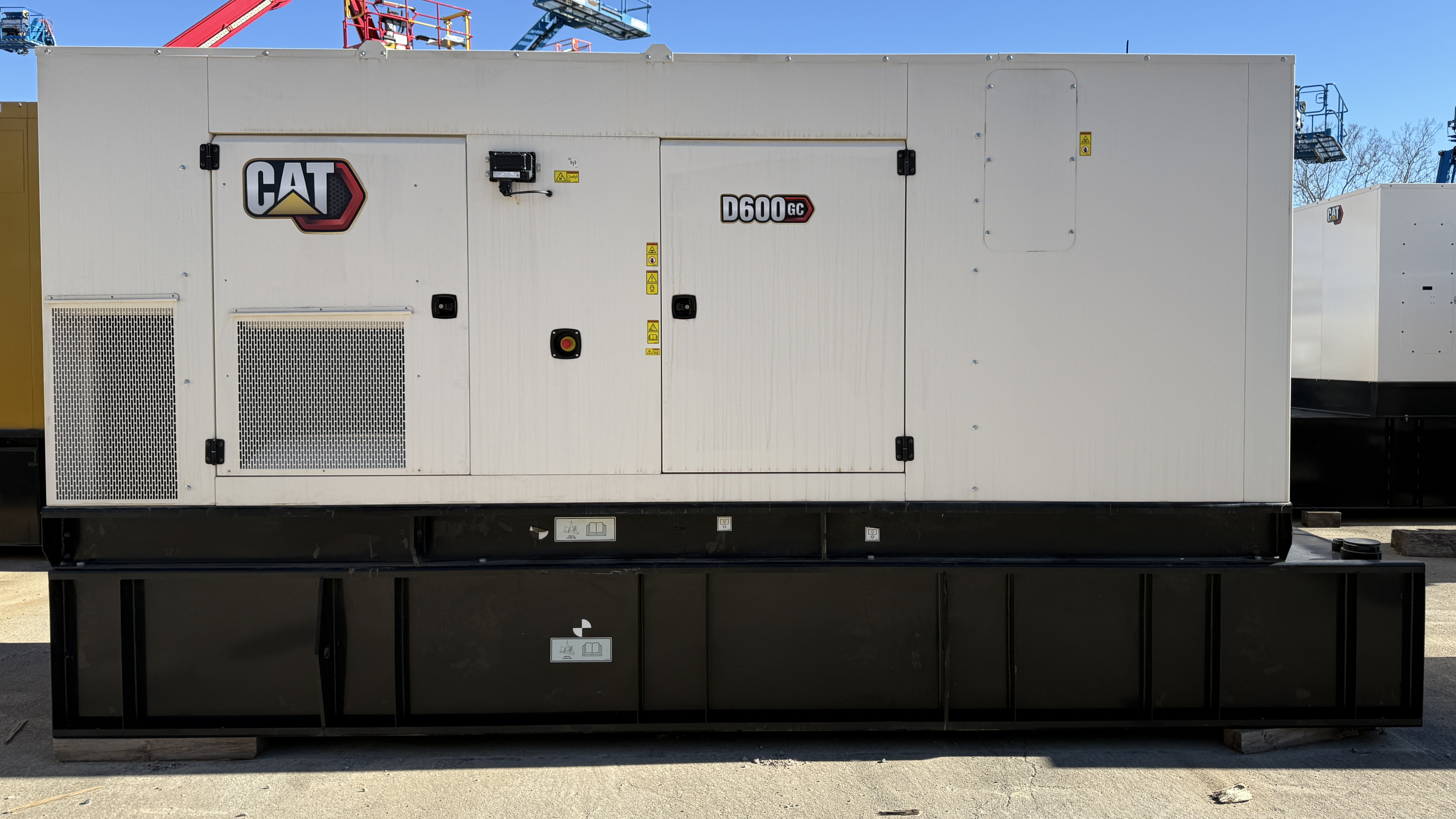 Catherine確認ページ　２６０５０８ New Caterpillar C18 Diesel Generator 0 Hrs EPA Tier 2 | 600 KW | 0