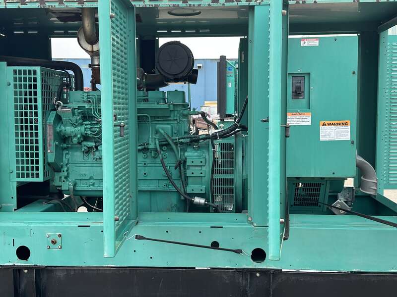 Used Cummins DGDA Diesel Generator, 728 Hrs 