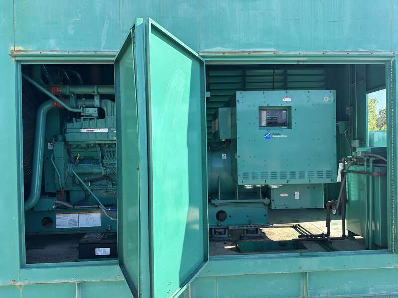 Used Cummins DFHD, QST30-G5 Diesel Generator, 515 Hrs                            