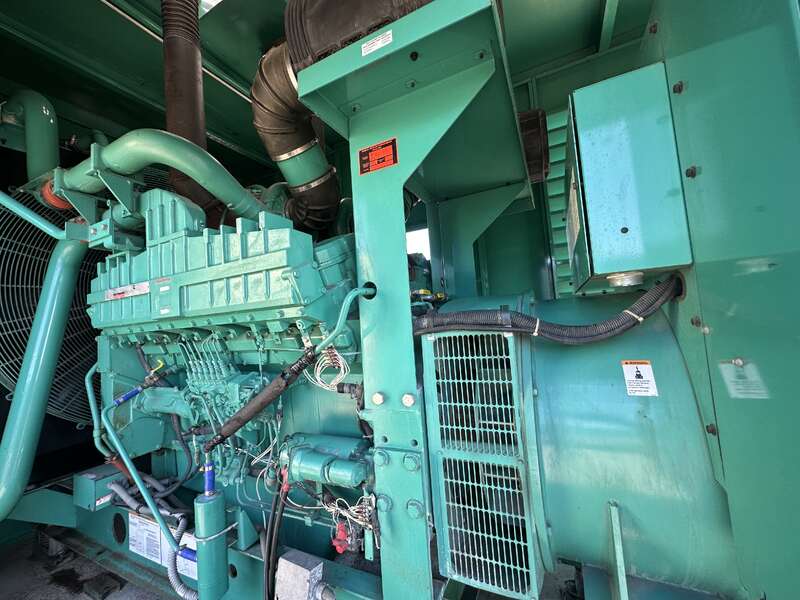 Used Cummins DFHD, QST30-G5 Diesel Generator, 515 Hrs                            