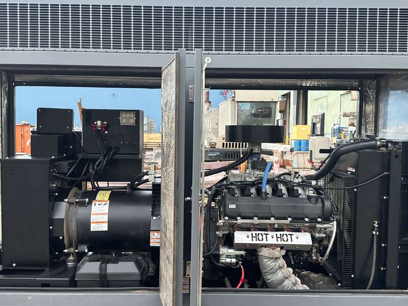 New / Surplus Generac SG080 Natural Gas / LP Generator, 0 Hrs, EPA Certified                            